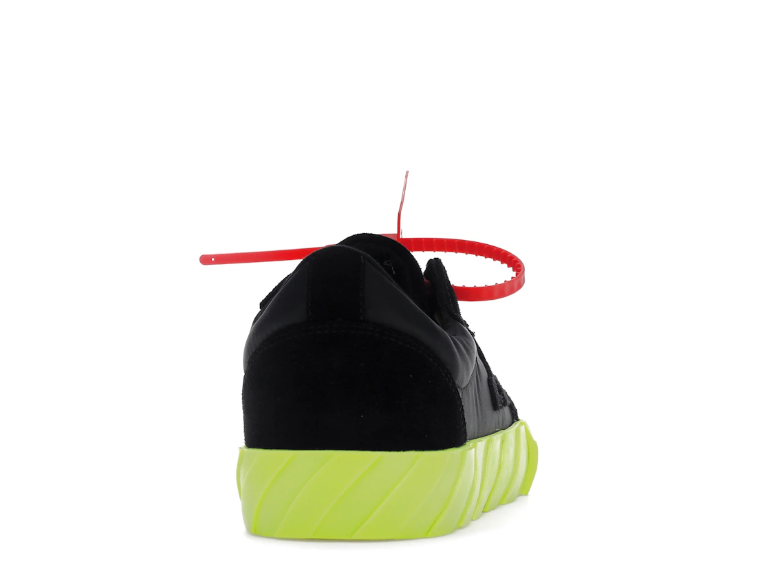 Vue 29 de Off-White Low Vulc Black Fluo Yellow