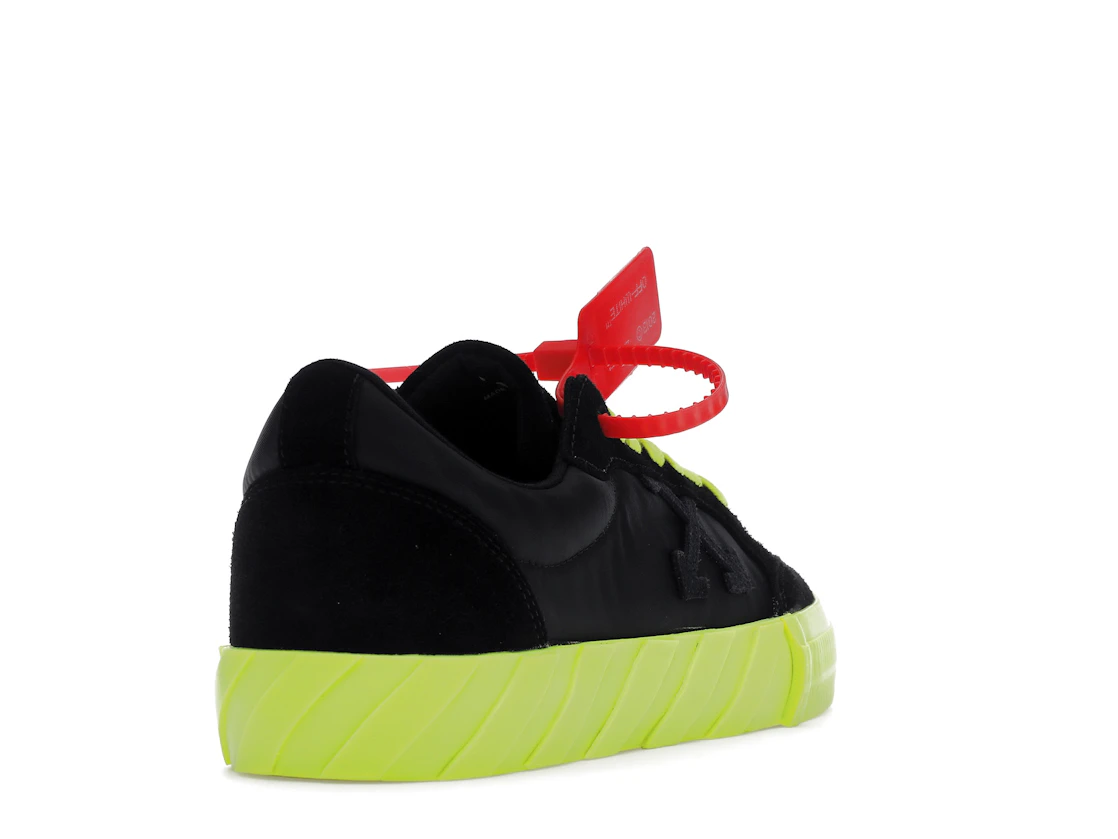 Vue 31 de Off-White Low Vulc Black Fluo Yellow