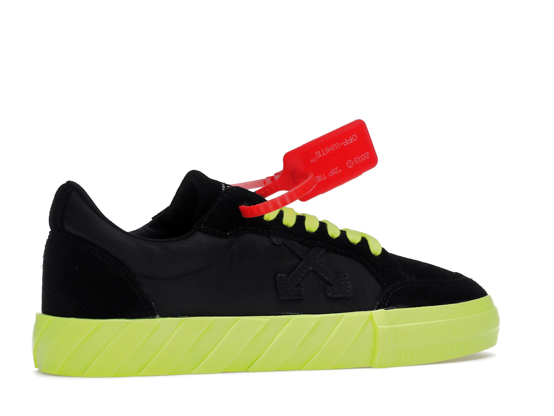Vue 35 de Off-White Low Vulc Black Fluo Yellow