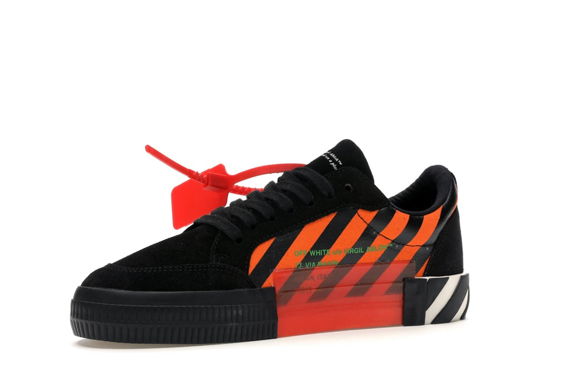 Vue 16 de Off-White Low Vulc Black Orange