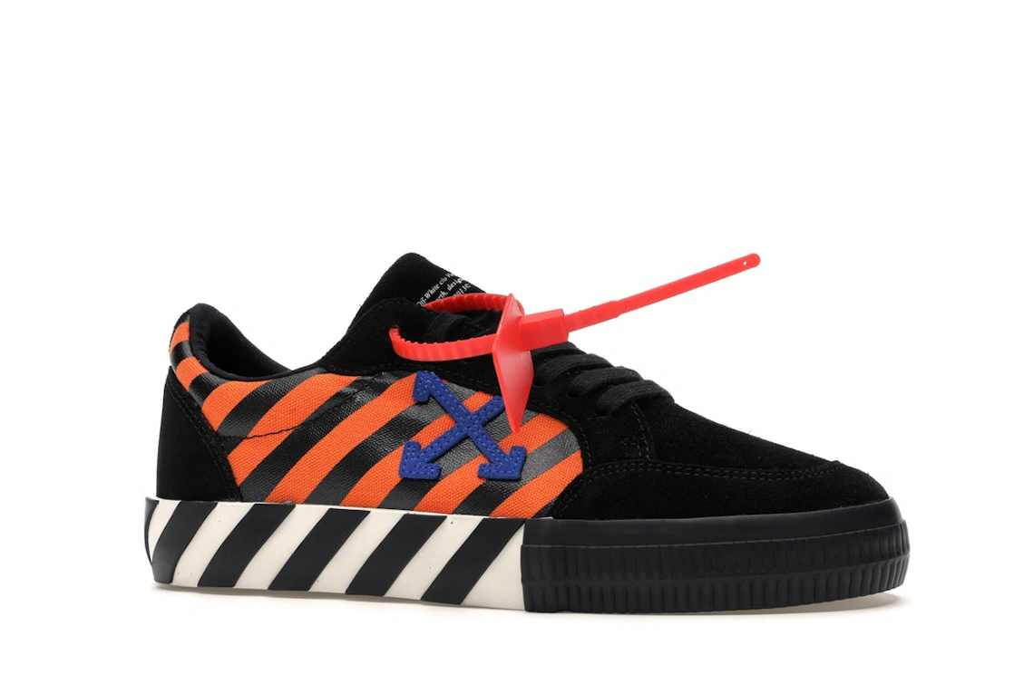 Vue 3 de Off-White Low Vulc Black Orange