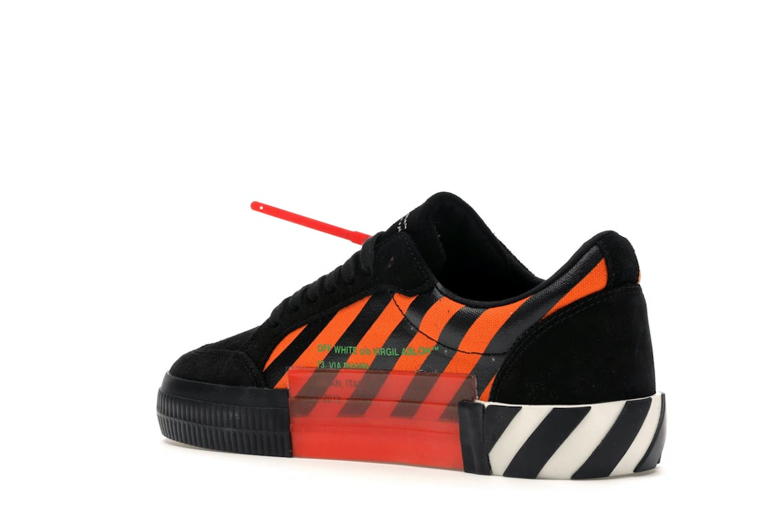 Vue 23 de Off-White Low Vulc Black Orange