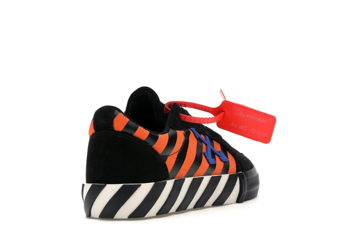 Vue 31 de Off-White Low Vulc Black Orange