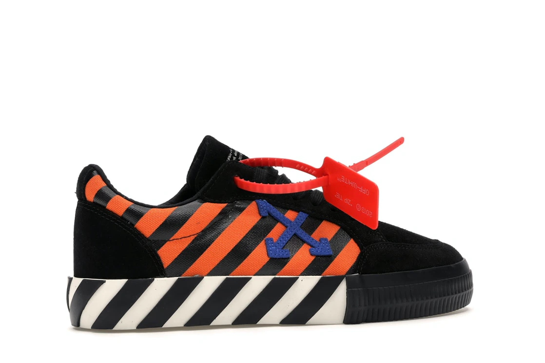 Vue 35 de Off-White Low Vulc Black Orange
