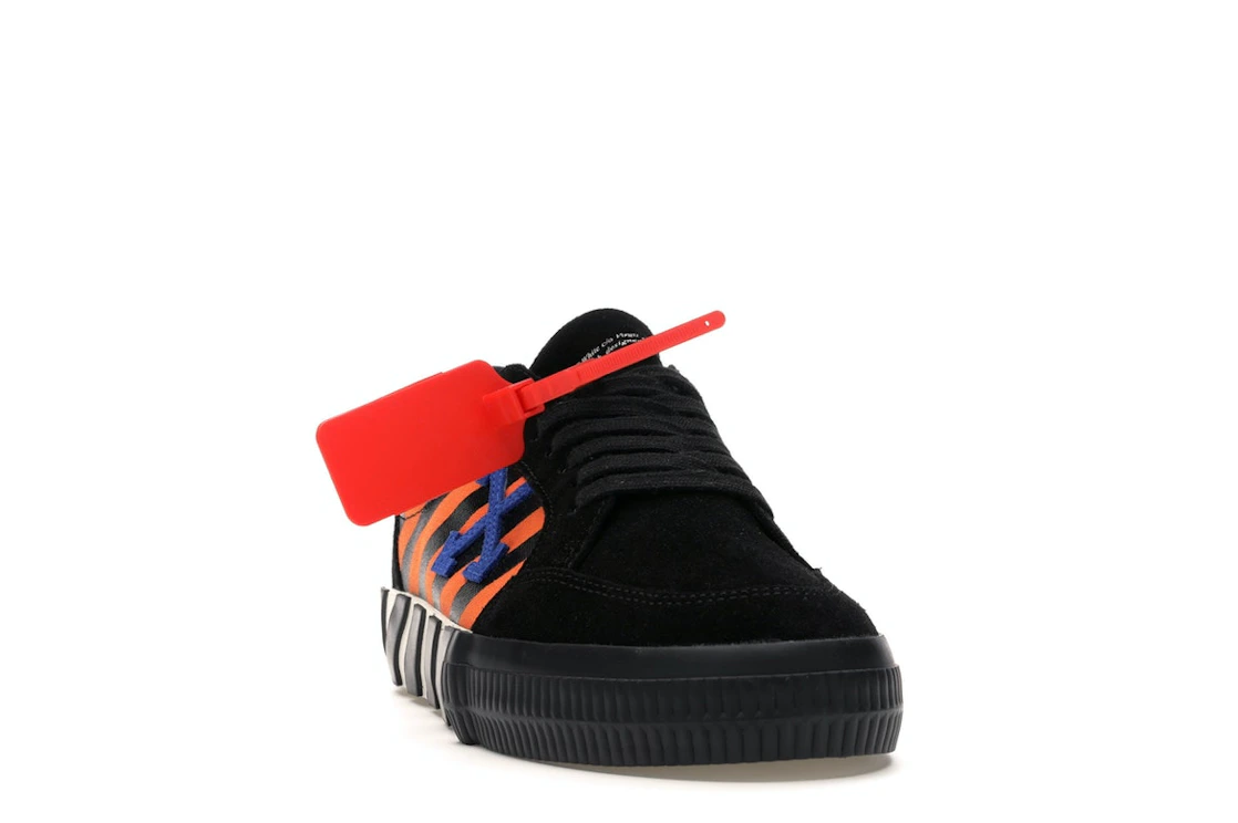 Vue 8 de Off-White Low Vulc Black Orange