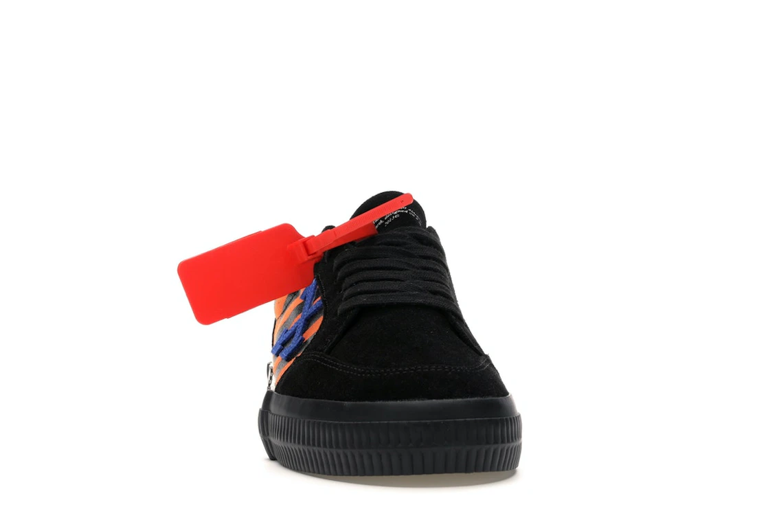 Vue 9 de Off-White Low Vulc Black Orange