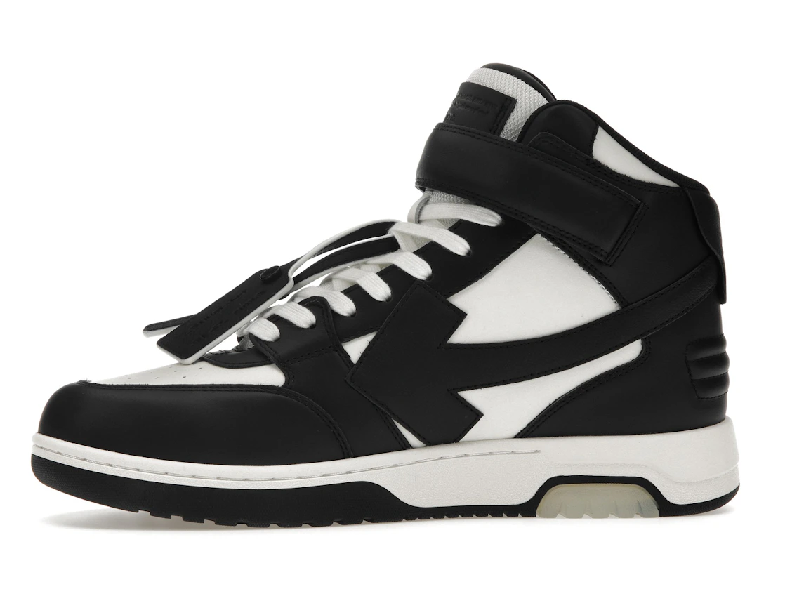 Vue 18 de Off-White Out Of Office Mid Top Panda