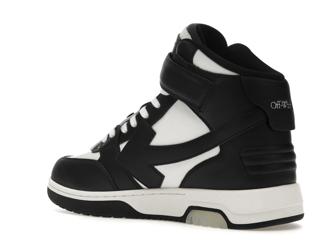Vue 23 de Off-White Out Of Office Mid Top Panda