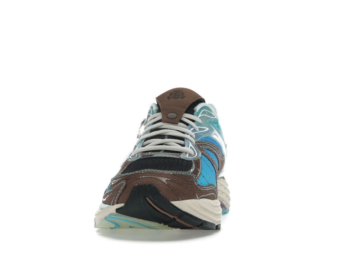 Vue 11 de Saucony ProGrid Omni 9 Footpatrol Blue Brown