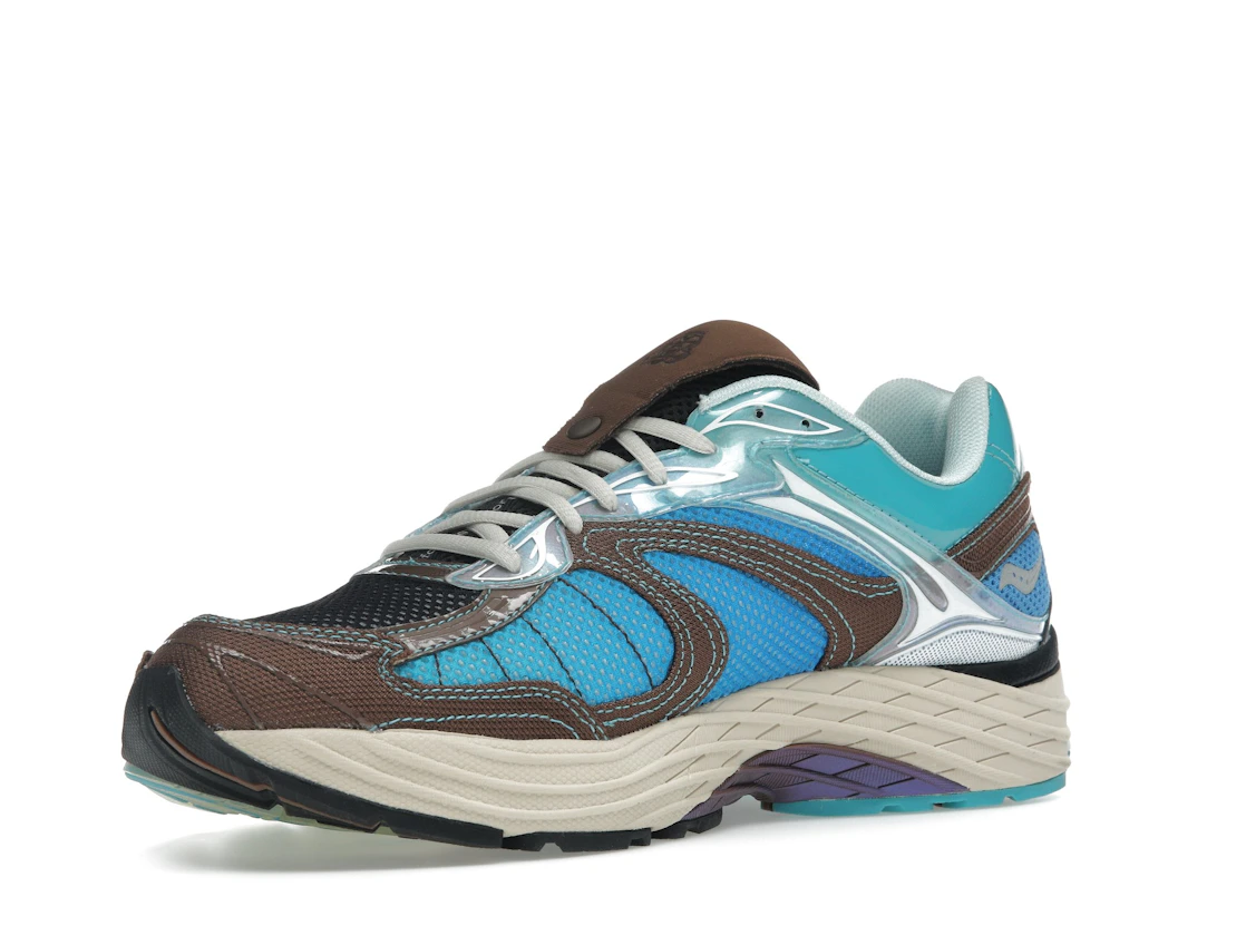 Vue 15 de Saucony ProGrid Omni 9 Footpatrol Blue Brown