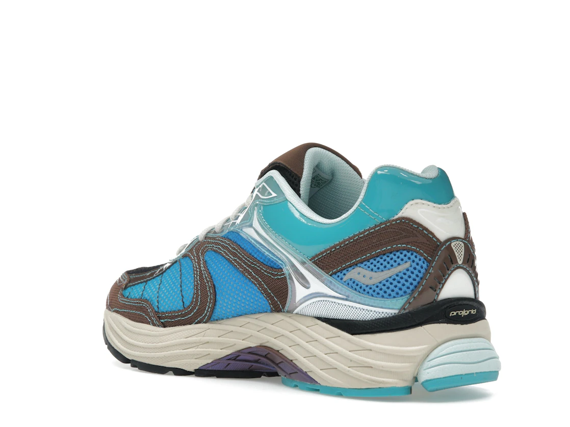 Vue 24 de Saucony ProGrid Omni 9 Footpatrol Blue Brown