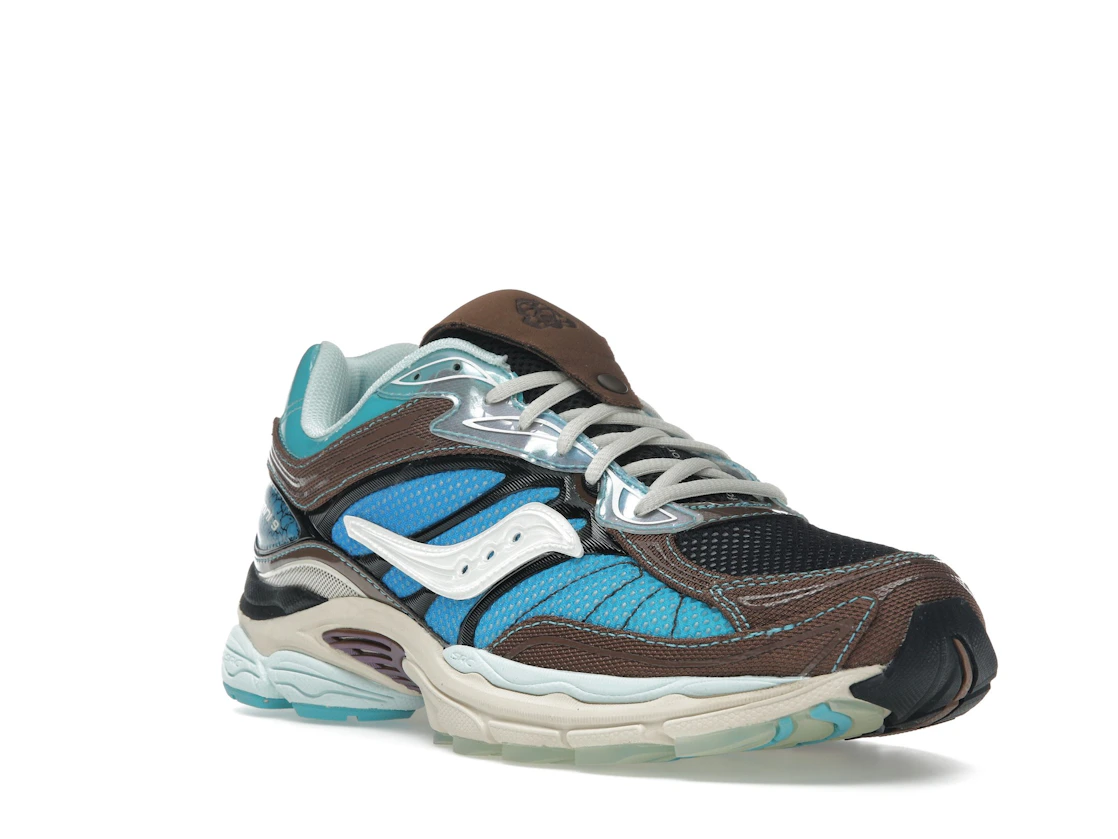 Vue 6 de Saucony ProGrid Omni 9 Footpatrol Blue Brown