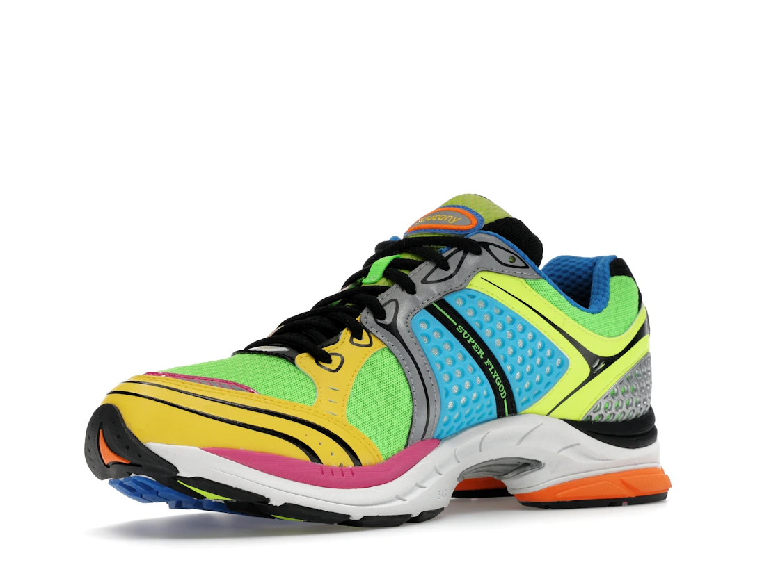 Vue 15 de Saucony ProGrid Triumph 4 Westside Gunn Super Flygod
