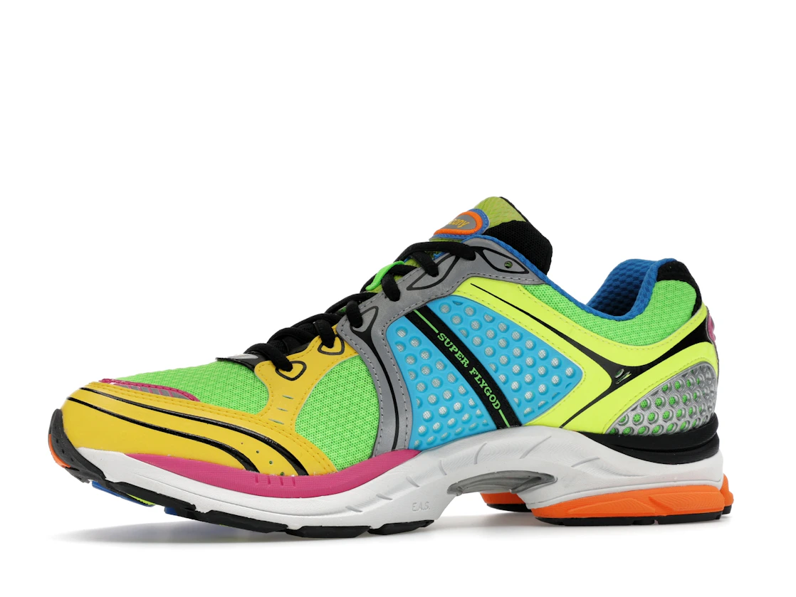 Vue 17 de Saucony ProGrid Triumph 4 Westside Gunn Super Flygod