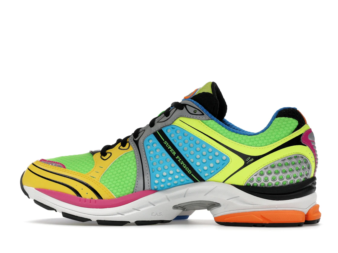 Vue 20 de Saucony ProGrid Triumph 4 Westside Gunn Super Flygod