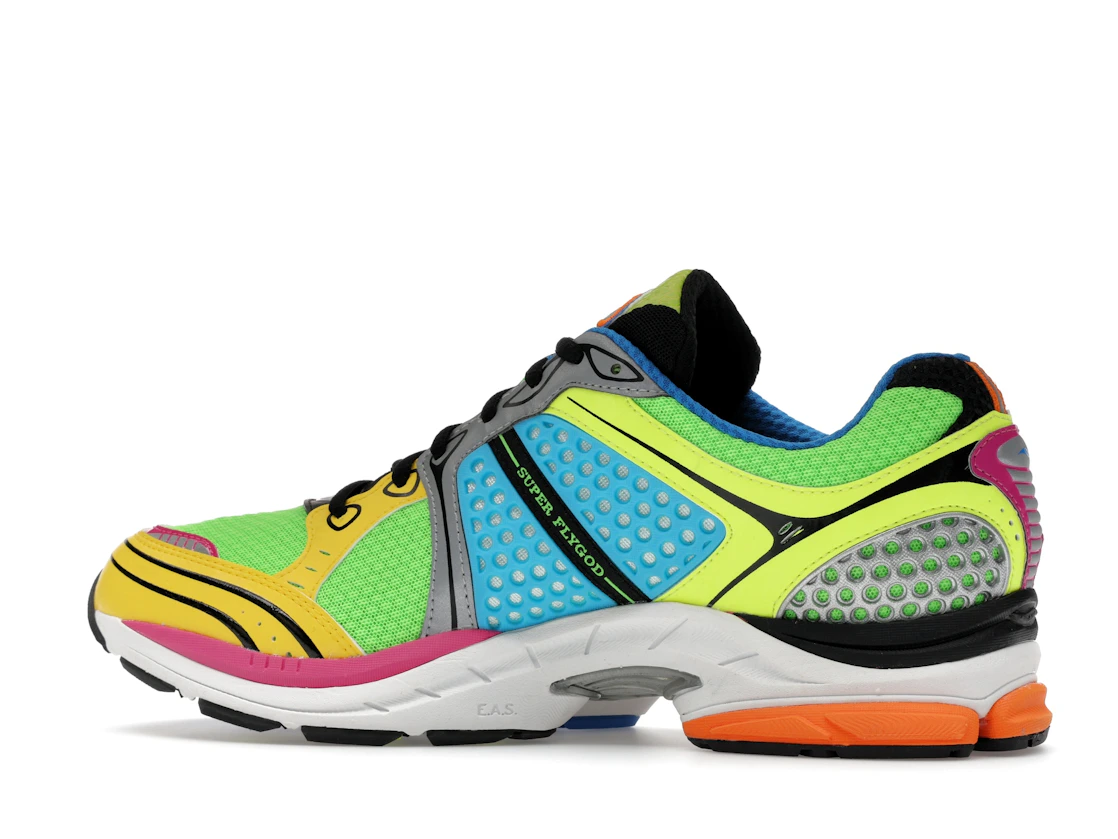 Vue 21 de Saucony ProGrid Triumph 4 Westside Gunn Super Flygod