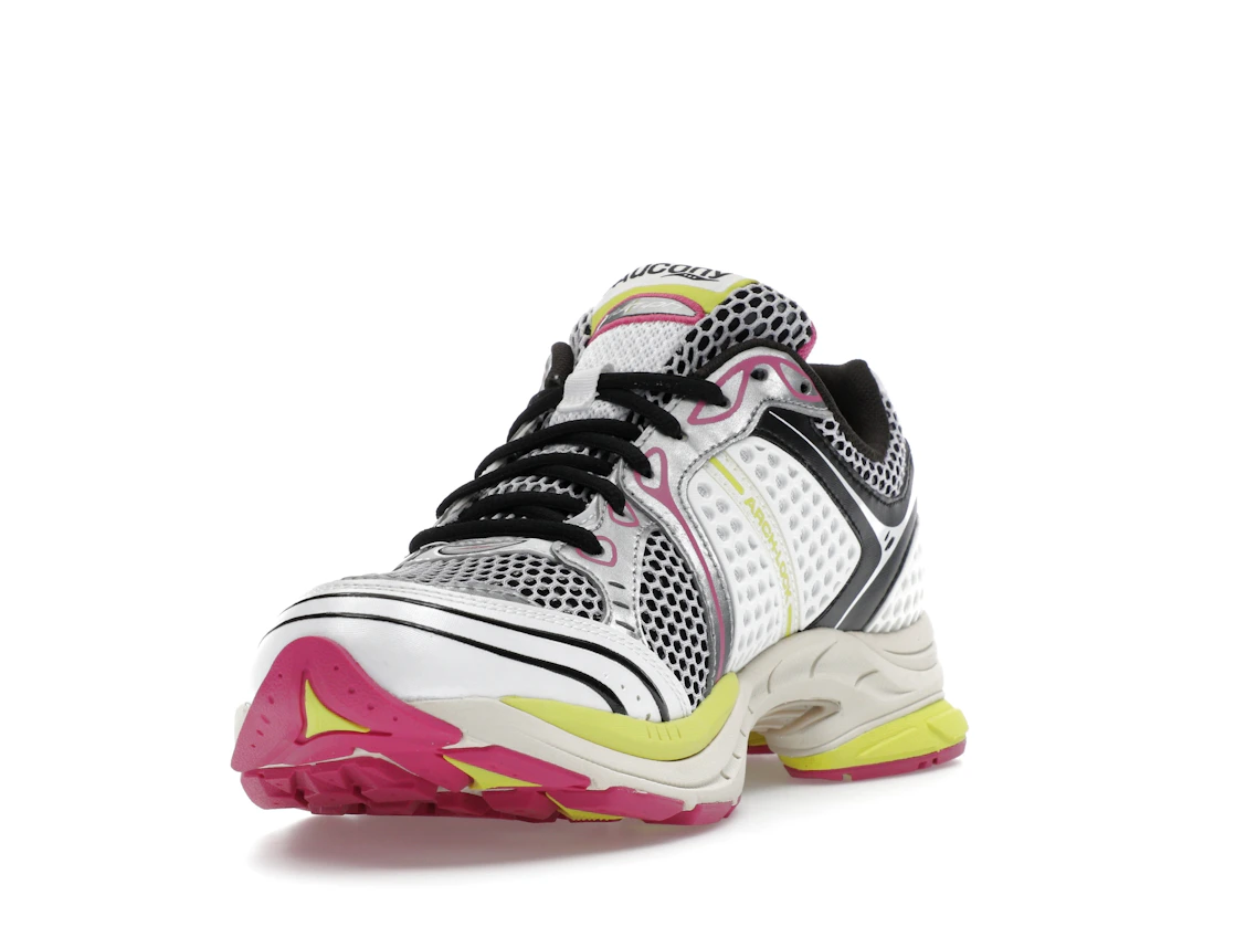 Vue 13 de Saucony ProGrid Triumph 4 White Fluo Pink