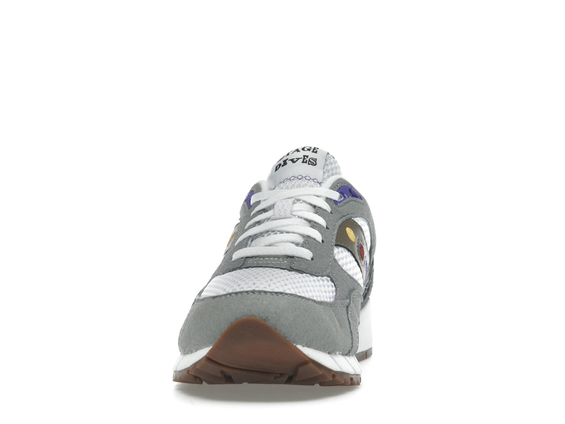 Vue 11 de Saucony Shadow 6000 Saucony & Friends Pack Hardcore Punk Scene