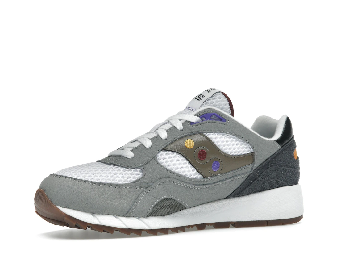 Vue 16 de Saucony Shadow 6000 Saucony & Friends Pack Hardcore Punk Scene