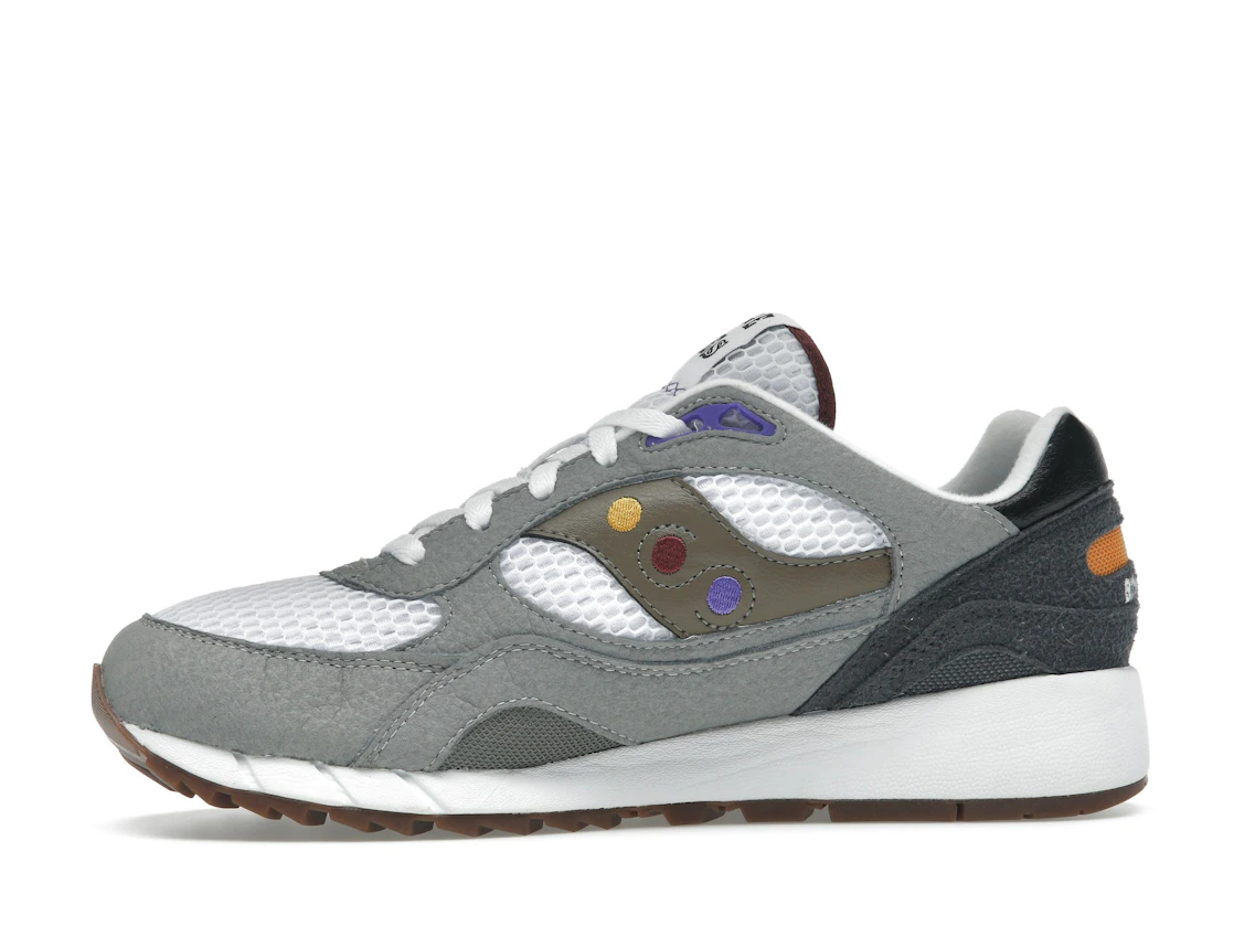 Vue 18 de Saucony Shadow 6000 Saucony & Friends Pack Hardcore Punk Scene