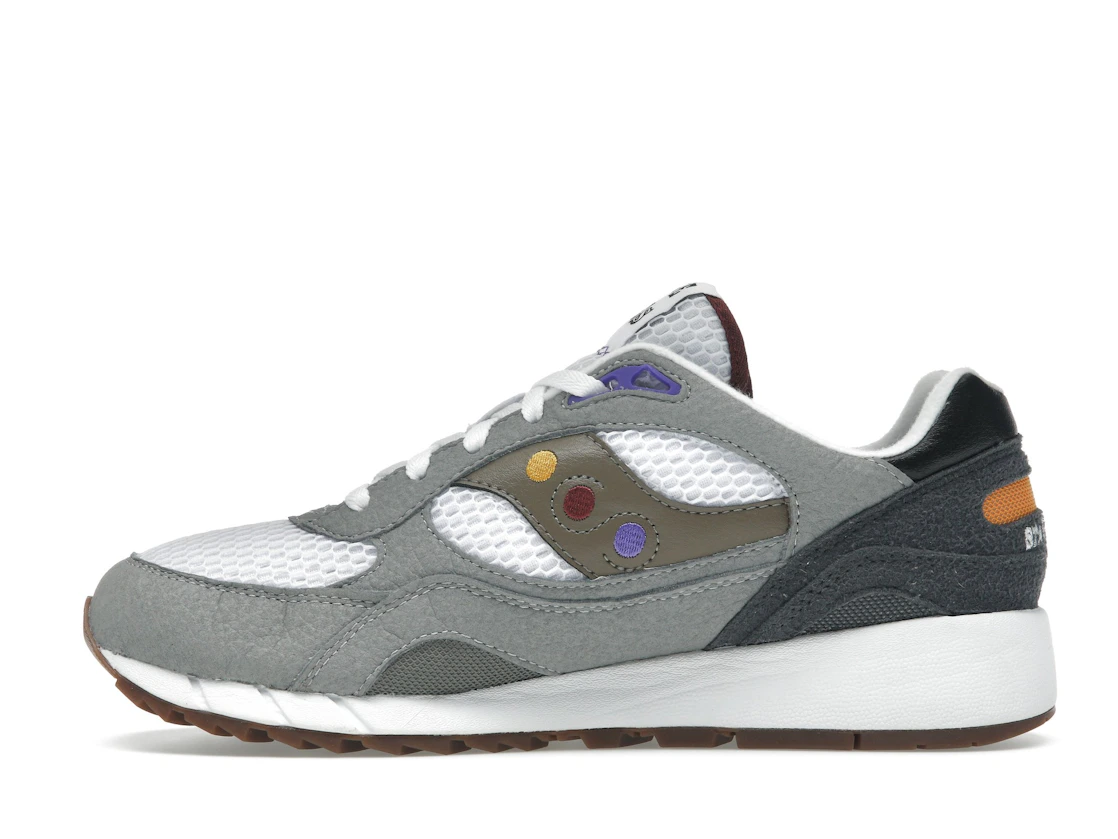 Vue 19 de Saucony Shadow 6000 Saucony & Friends Pack Hardcore Punk Scene