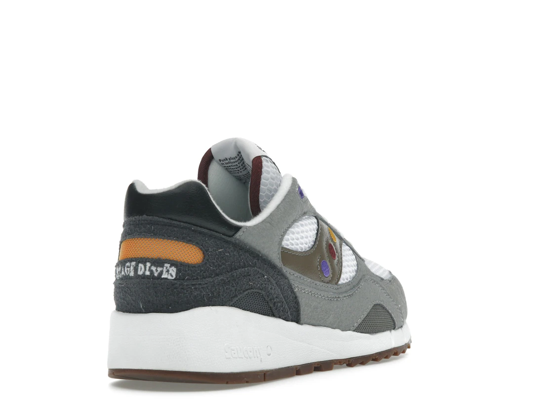 Vue 31 de Saucony Shadow 6000 Saucony & Friends Pack Hardcore Punk Scene