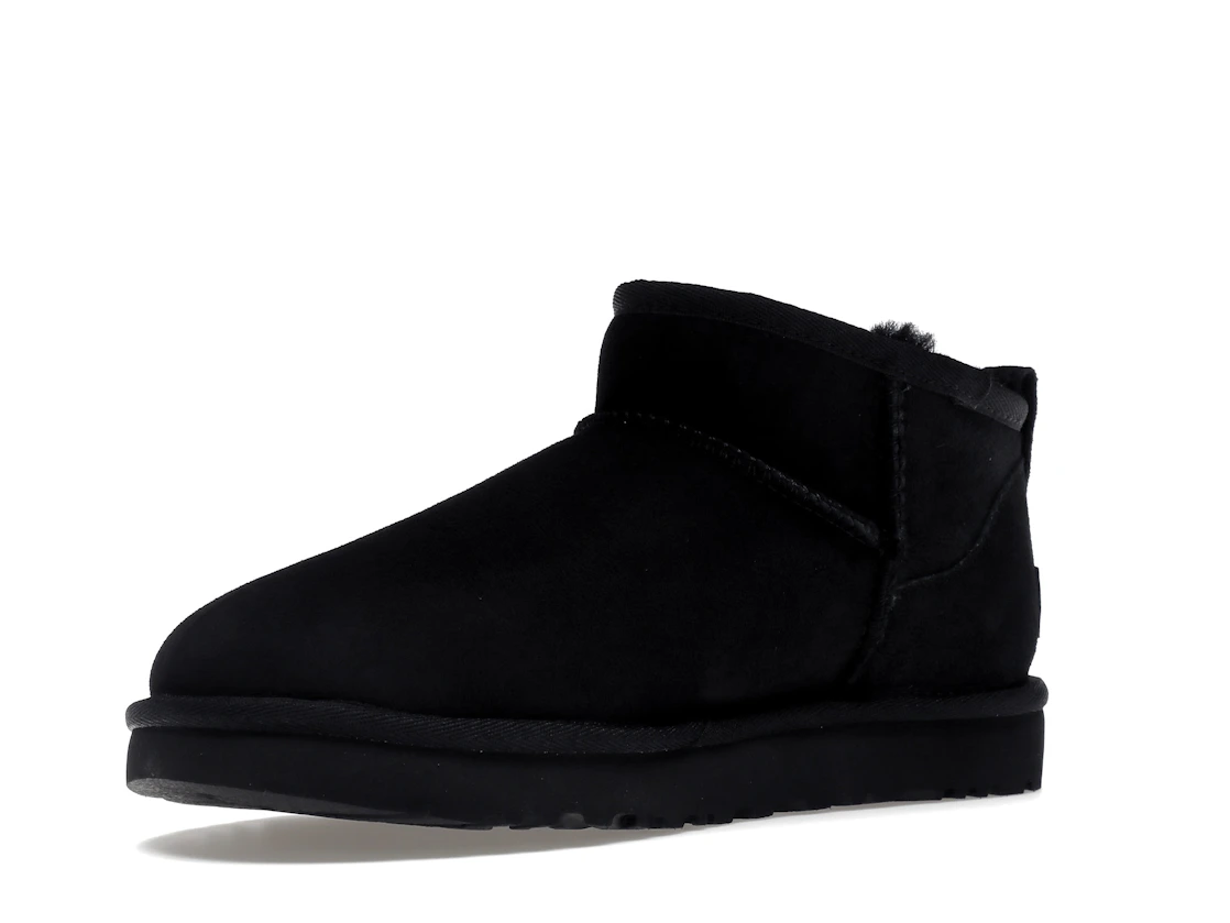Vue 15 de UGG Classic Ultra Mini Boot Black 