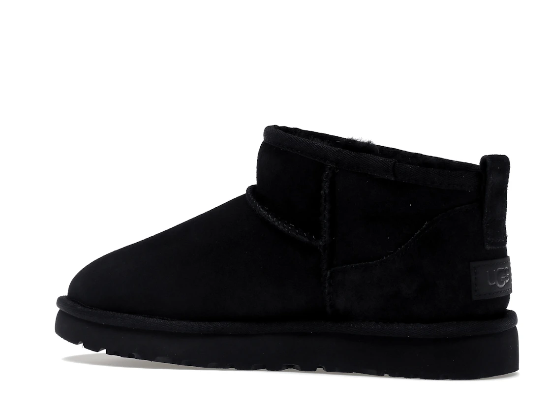 Vue 22 de UGG Classic Ultra Mini Boot Black 