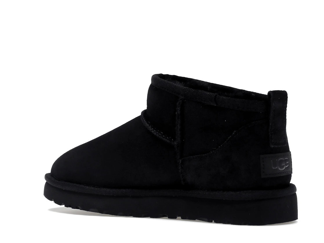 Vue 23 de UGG Classic Ultra Mini Boot Black 