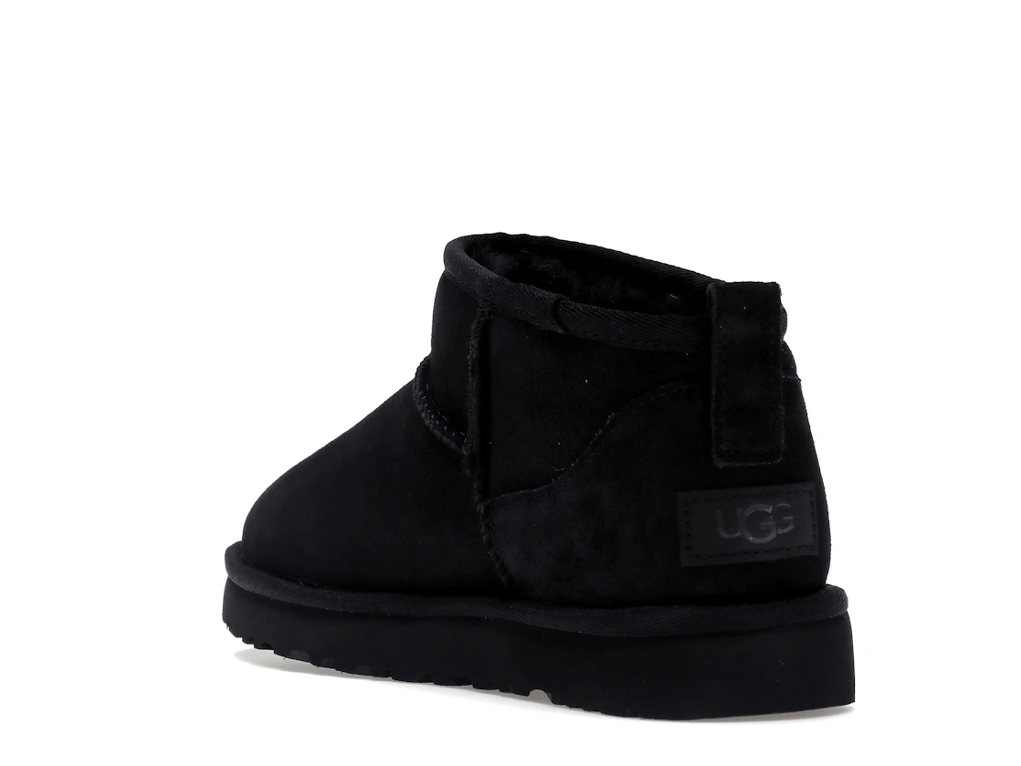 Vue 25 de UGG Classic Ultra Mini Boot Black 