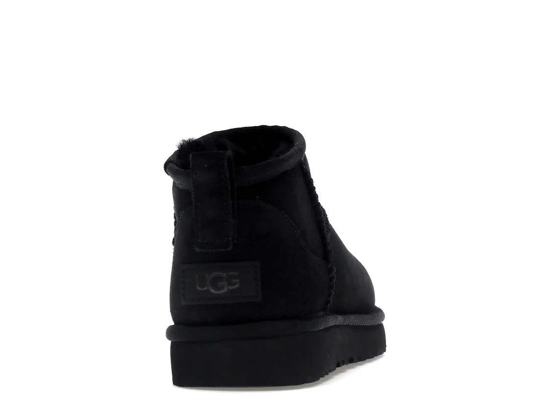 Vue 29 de UGG Classic Ultra Mini Boot Black 