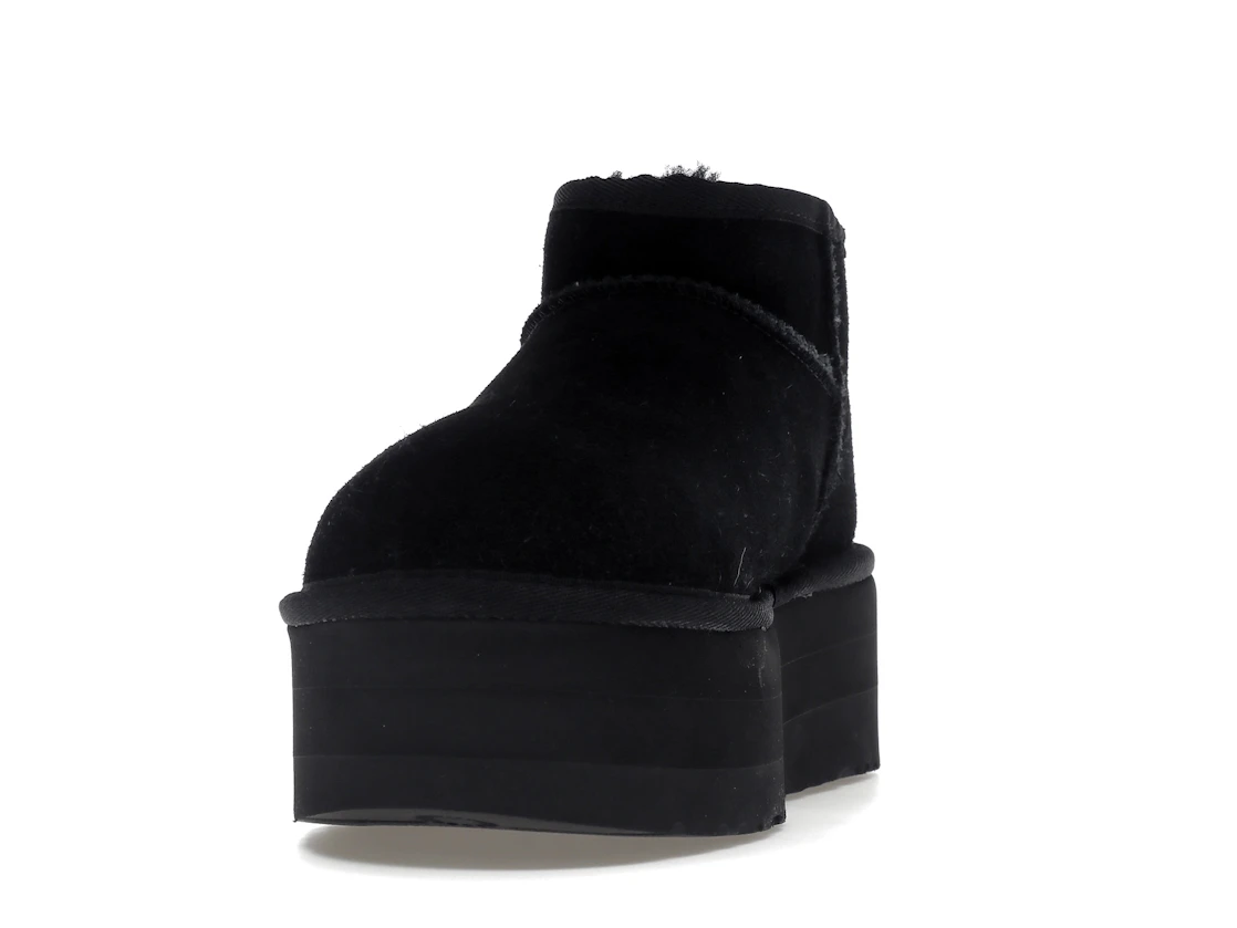 Vue 12 de UGG Classic Ultra Mini Platform Boot Black 