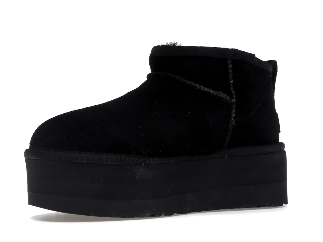 Vue 16 de UGG Classic Ultra Mini Platform Boot Black 