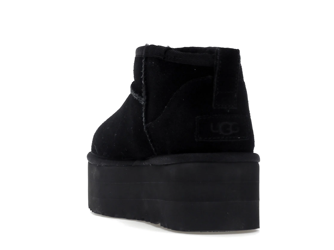 Vue 26 de UGG Classic Ultra Mini Platform Boot Black 