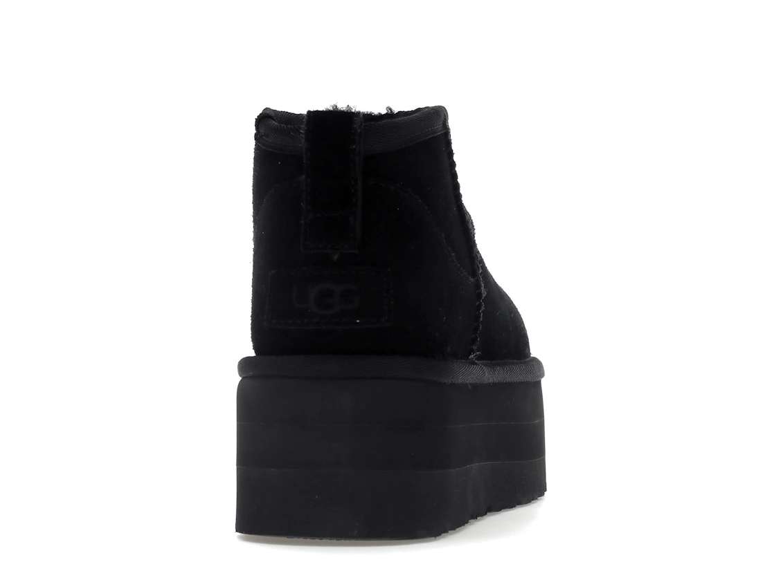 Vue 29 de UGG Classic Ultra Mini Platform Boot Black 