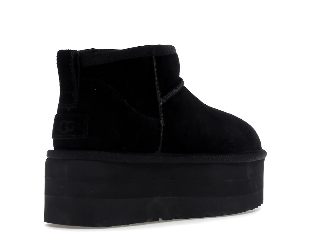 Vue 32 de UGG Classic Ultra Mini Platform Boot Black 