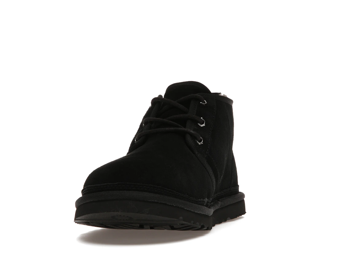 Vue 12 de UGG Neumel Boot Black