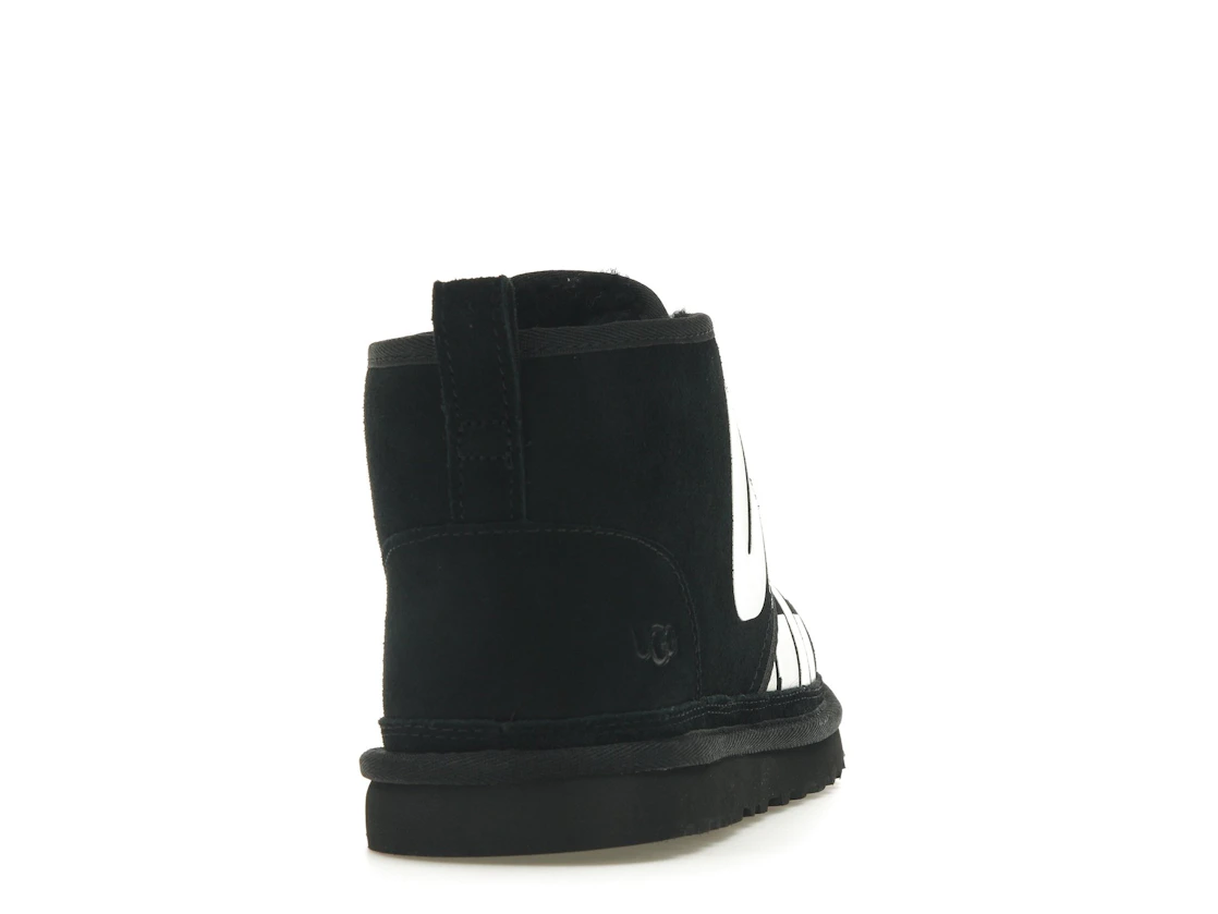 Vue 29 de UGG Neumel Boot Chopd Black White