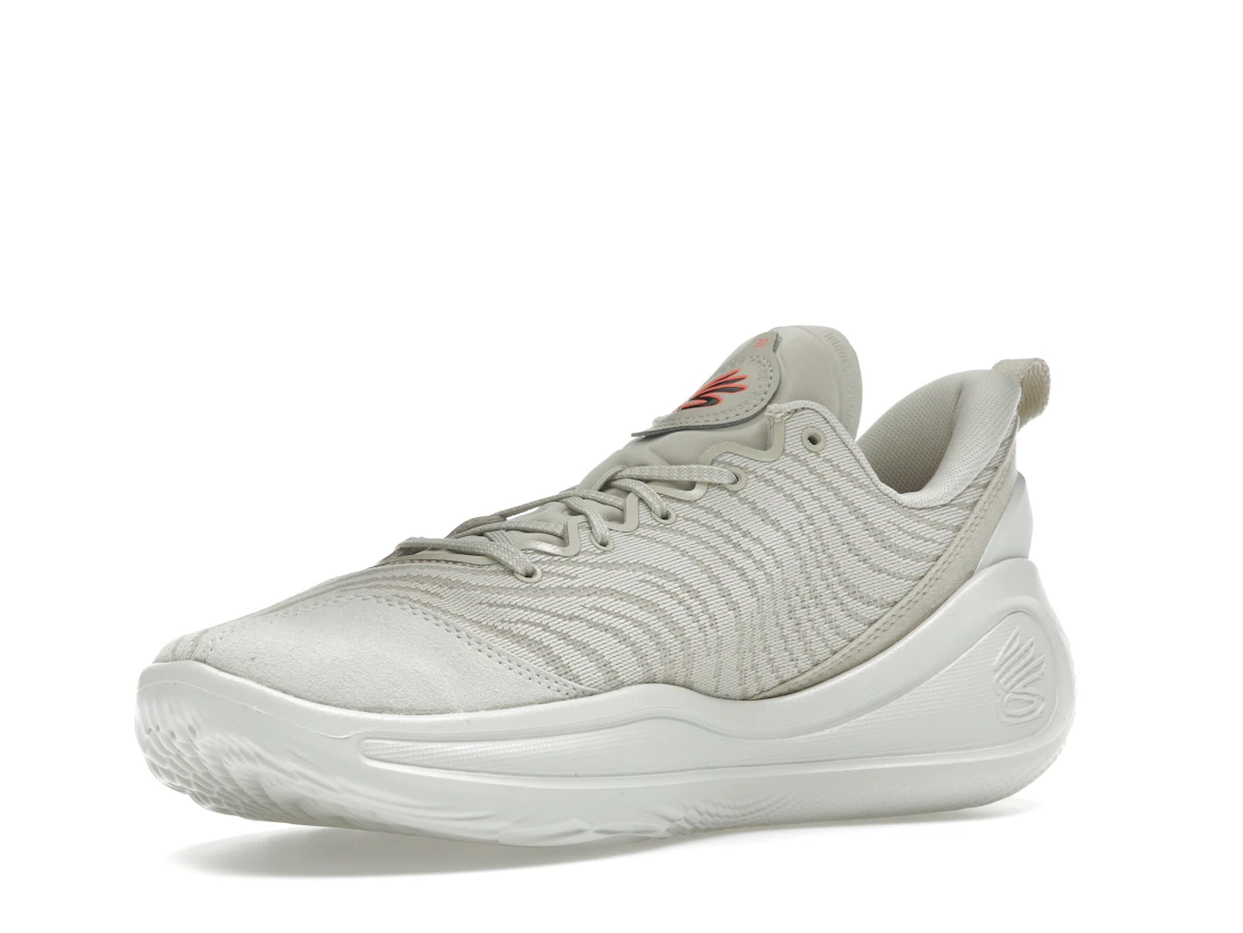 Vue 15 de Under Armour Curry Flow 12 STRN
