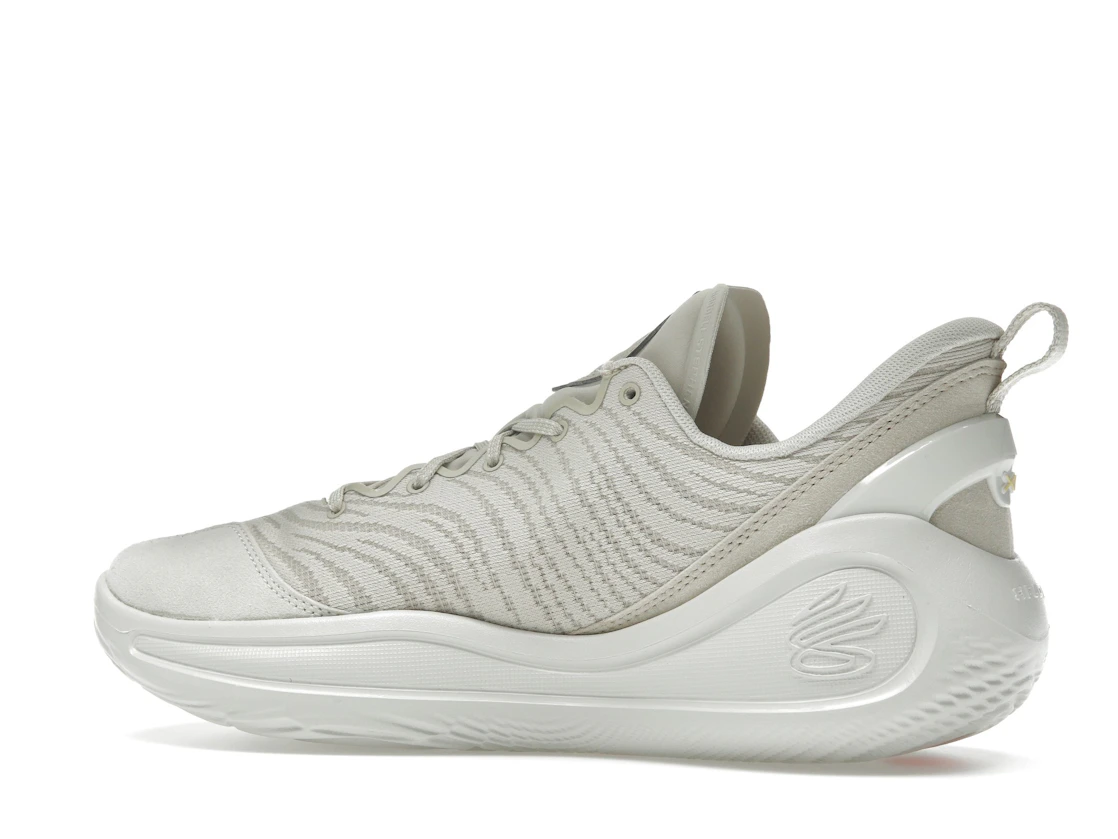 Vue 21 de Under Armour Curry Flow 12 STRN