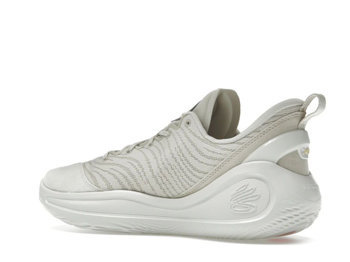 Vue 22 de Under Armour Curry Flow 12 STRN