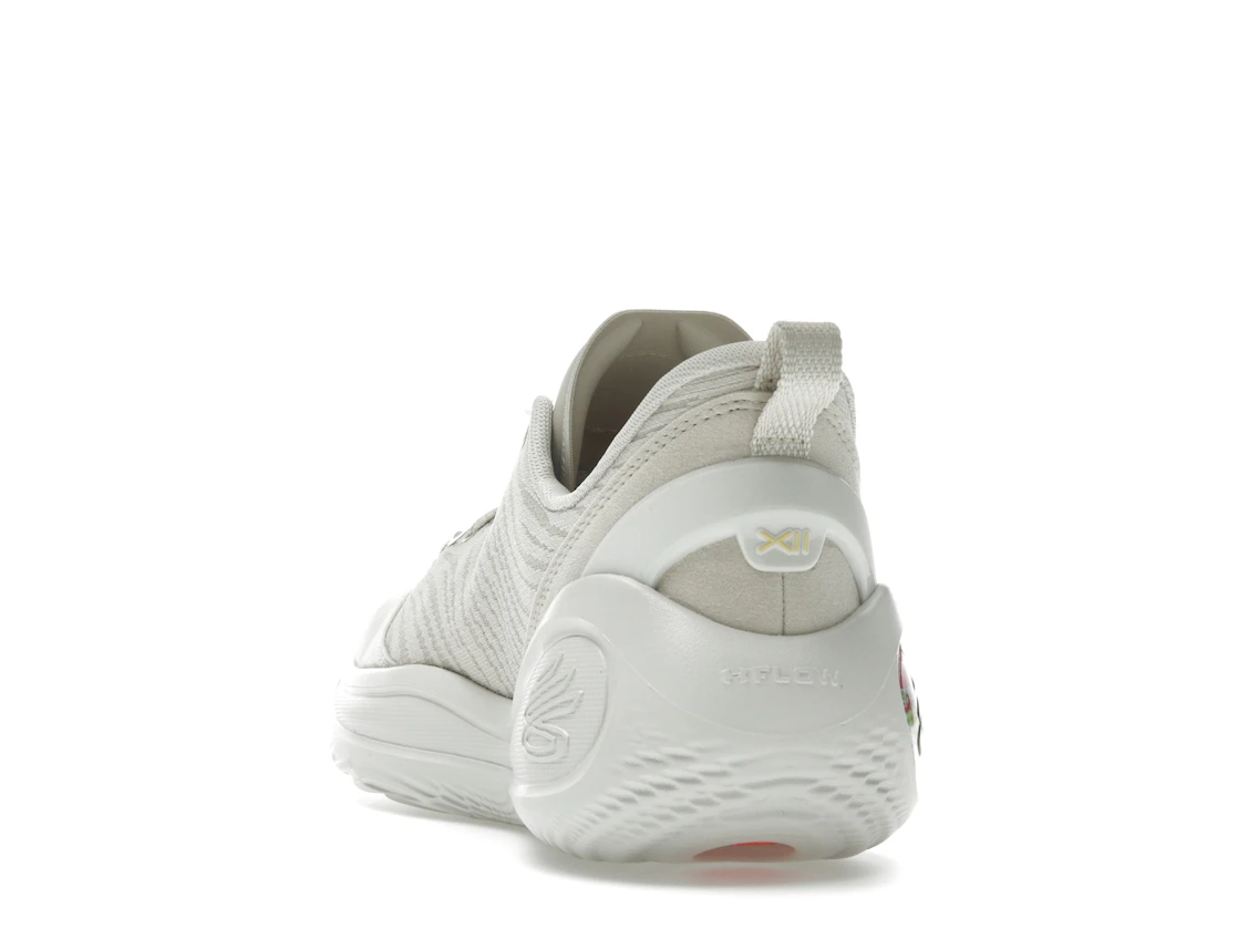 Vue 26 de Under Armour Curry Flow 12 STRN