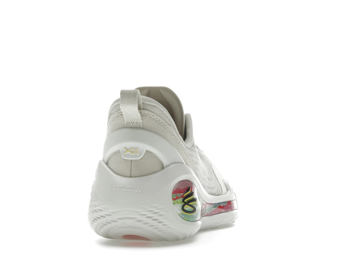 Vue 29 de Under Armour Curry Flow 12 STRN
