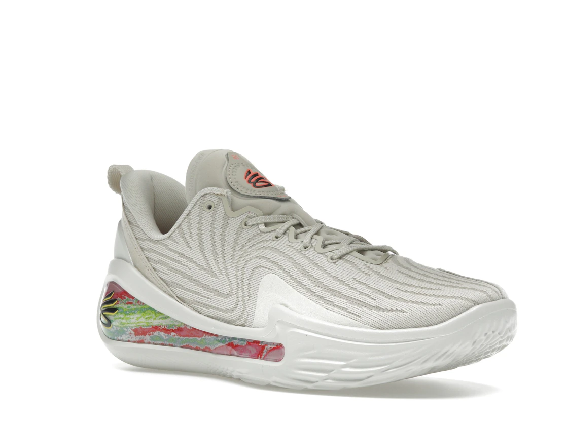 Vue 5 de Under Armour Curry Flow 12 STRN