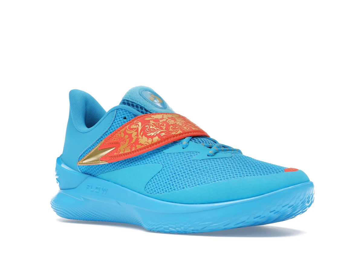 Vue 5 de Under Armour Curry Fox 1 Happy Fox Day