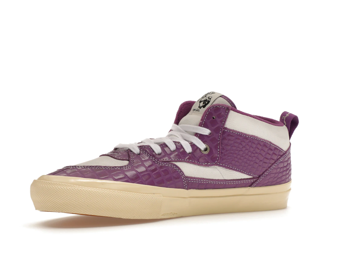 Vue 16 de Vans Skate Half Cab Carpet Company Violet