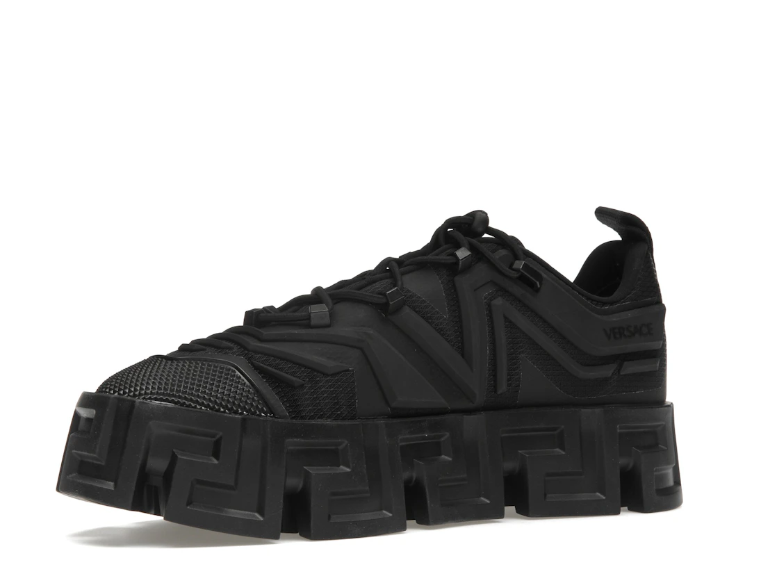Vue 16 de Versace Greca Labyrinth Lace-up Sneaker Black