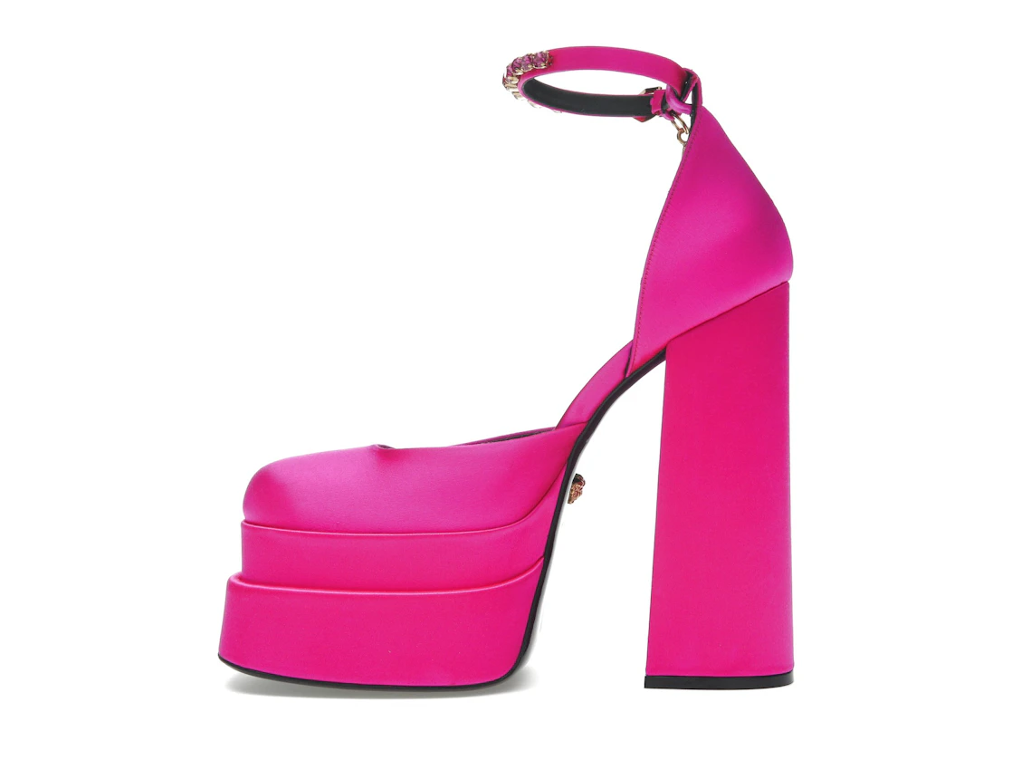 Vue 19 de Versace Medusa Aevitas 155mm Platform Pumps Deep Fuschia