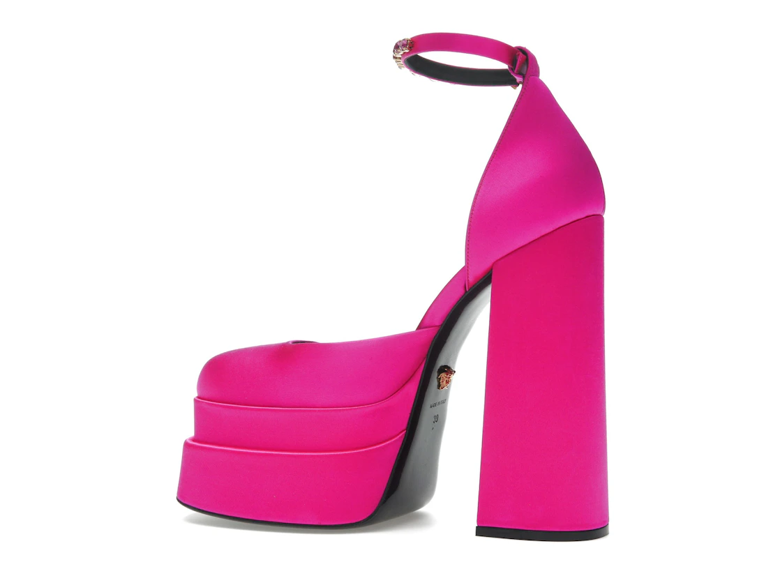 Vue 21 de Versace Medusa Aevitas 155mm Platform Pumps Deep Fuschia