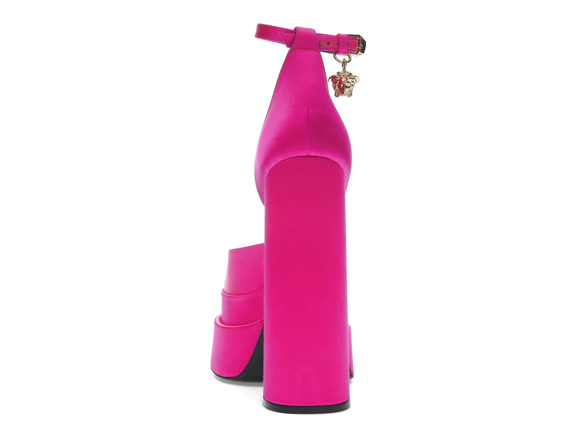 Vue 27 de Versace Medusa Aevitas 155mm Platform Pumps Deep Fuschia